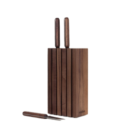 Peilių stovas (riešutas)